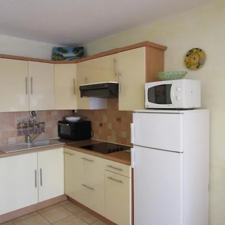 Apartman Logement Calme Proche Mer, 4 Personnes, St Aygulf *